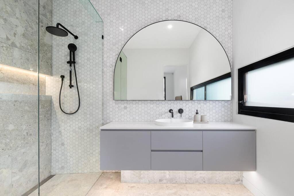 Kirks On Park - Brand New Luxury Home, Great Location Sorrento Exteriér fotografie